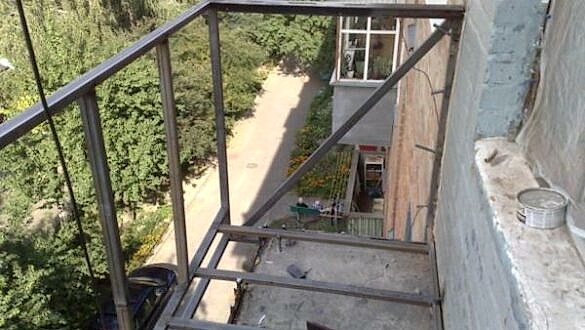 Подготовка балкона и монтаж